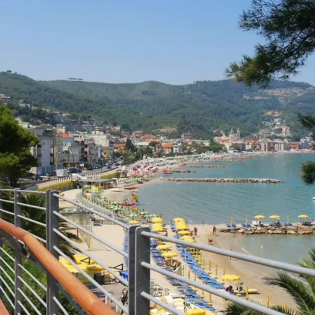 Apartmán La Casetta Di Rita At 230 Mt From Sea - Happy Alassio